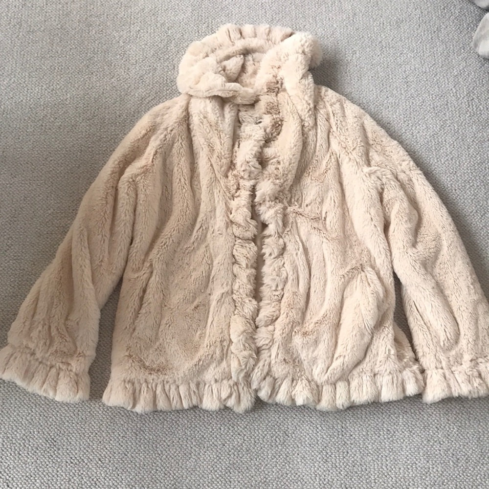 Damselle Faux Fur Cream Jacket